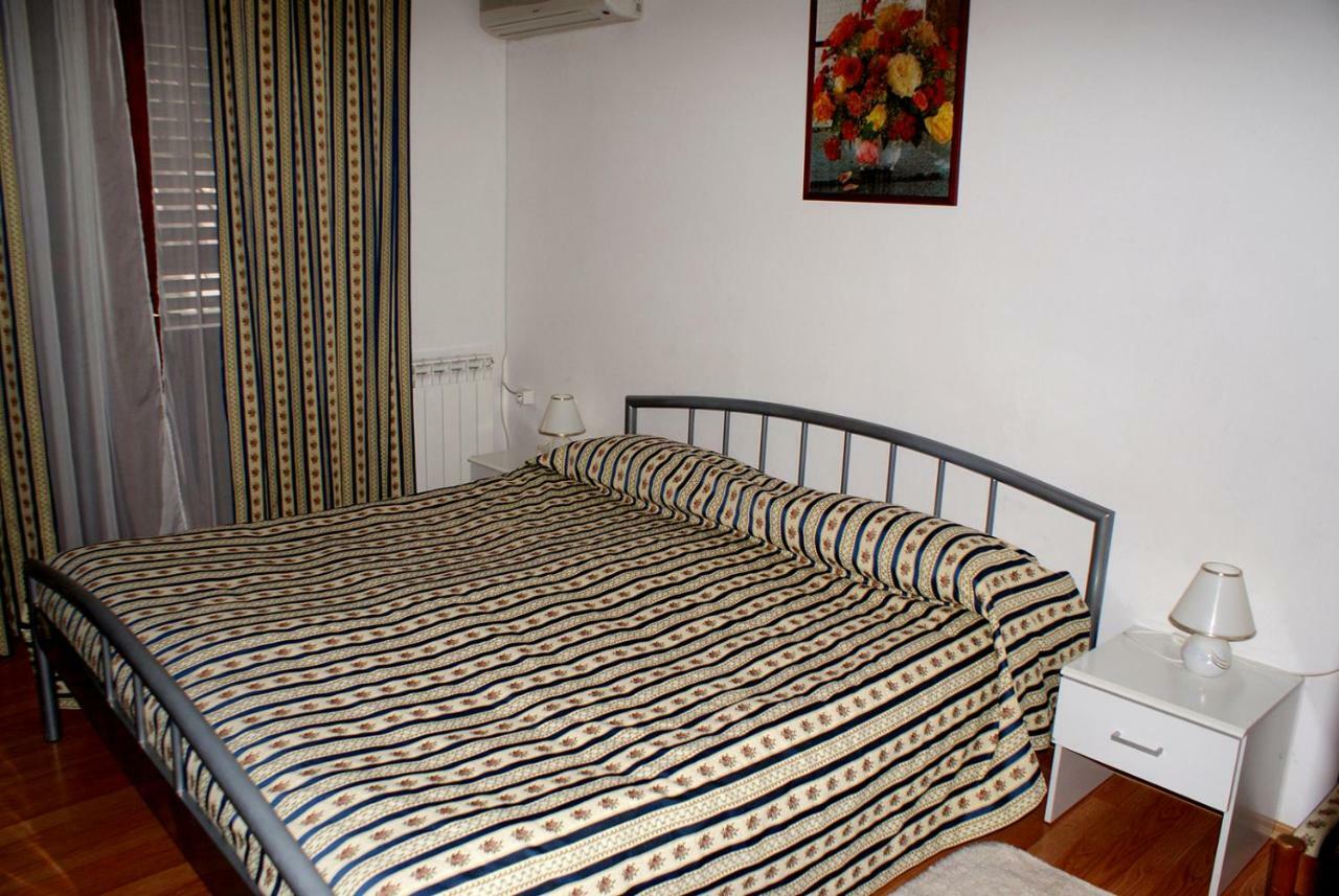 Pansion Ana Hotel Mali Lošinj Екстериор снимка
